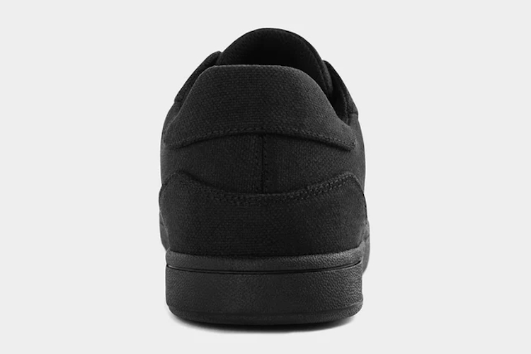 8000Kicks Seeker - Full Black